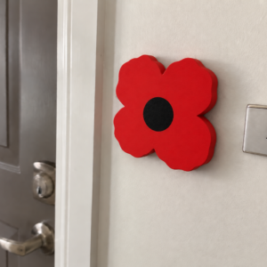 Red remembrance poppy — 8″